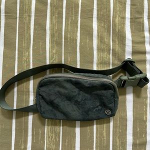 Lululemon everywhere belt bag. Never used